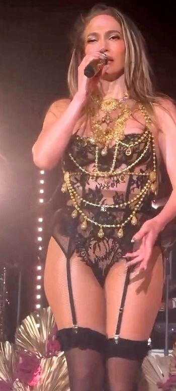 Jennifer lopez  page leaked private photo uncensored HD quality