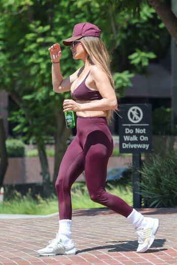 Jennifer lopez  page leaked private photo uncensored HD quality