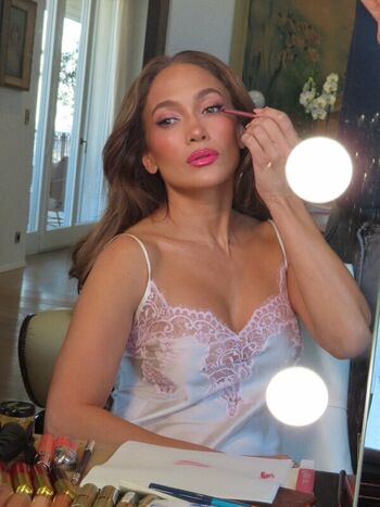 Jennifer lopez  page leaked private photo uncensored HD quality
