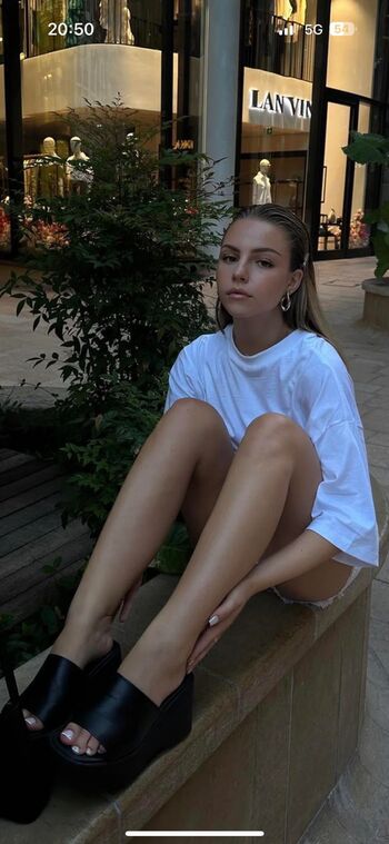 Julia hhlrr leaked private photo uncensored HD quality