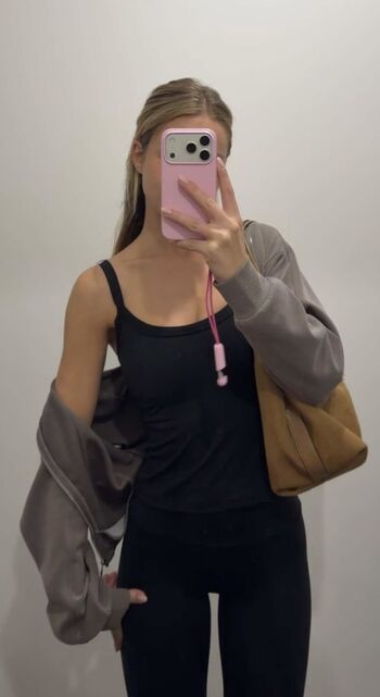 Julia hhlrr leaked private photo uncensored HD quality