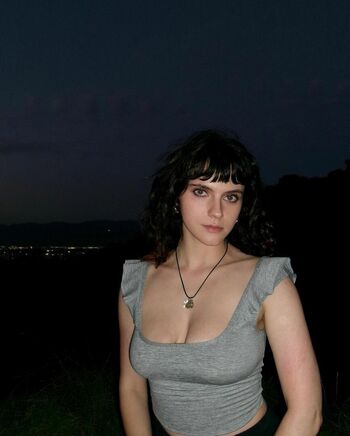 Kara hayward leaked private photo uncensored HD quality