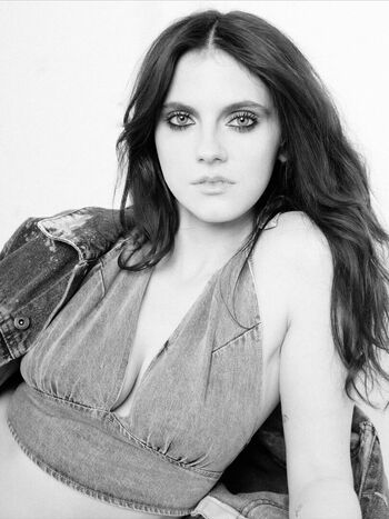 Kara hayward leaked private photo uncensored HD quality
