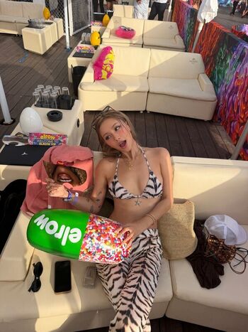 Kathy zheng  page leaked private photo uncensored HD quality
