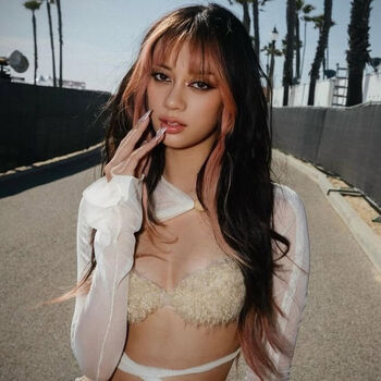 Katseye page leaked private photo uncensored HD quality