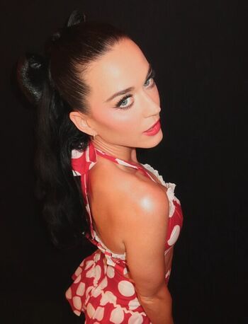 Katy perry  page leaked private photo uncensored HD quality