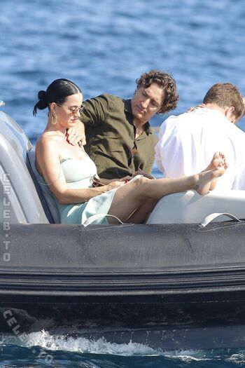 Katy perry  page leaked private photo uncensored HD quality