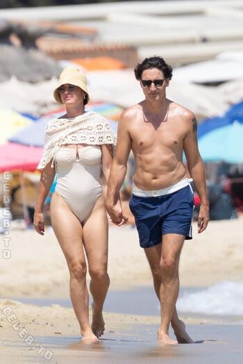 Katy perry  page leaked private photo uncensored HD quality