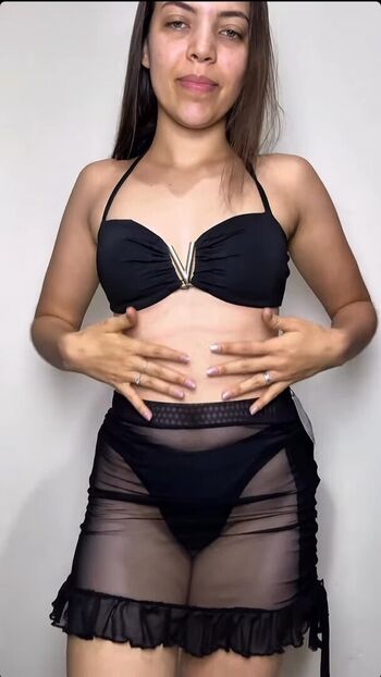 Kaylaasantos leaked private photo uncensored HD quality