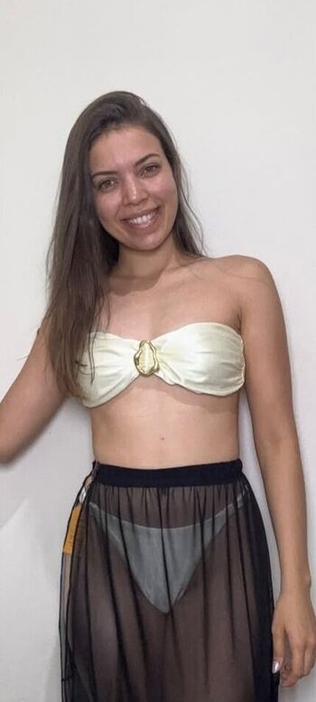 Kaylaasantos leaked private photo uncensored HD quality