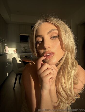Kayley gunner  page leaked private photo uncensored HD quality