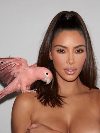 Kim kardashian  page leaked private photo uncensored HD quality