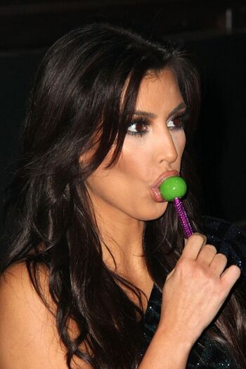 Kim kardashian leaked private photo uncensored HD quality