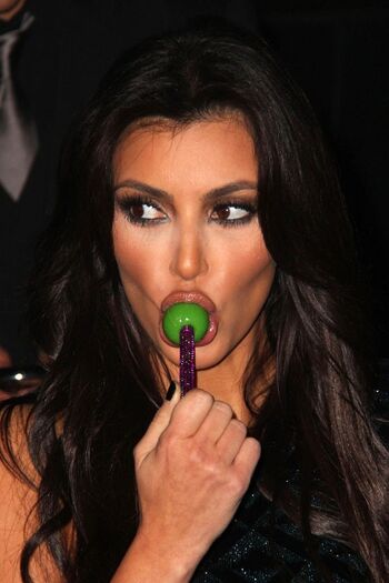 Kim kardashian leaked private photo uncensored HD quality