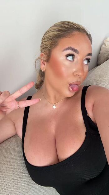 L u c i f a i r page leaked private photo uncensored HD quality