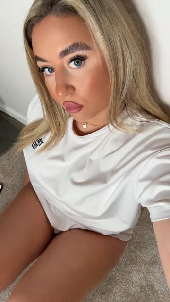 L u c i f a i r page leaked private photo uncensored HD quality