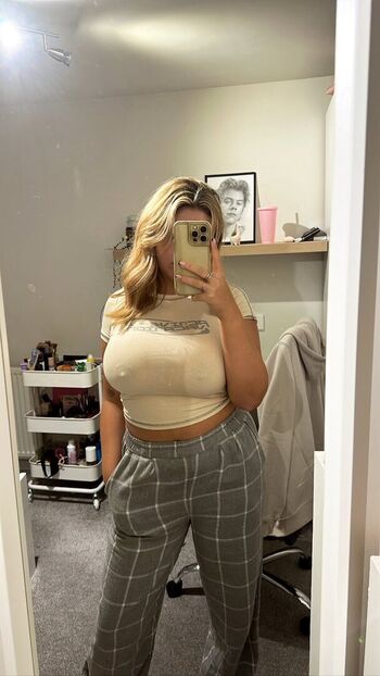 L u c i f a i r leaked private photo uncensored HD quality