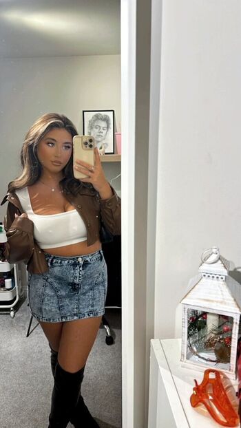 L u c i f a i r leaked private photo uncensored HD quality