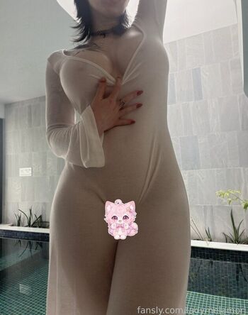 Lady melamori  page leaked private photo uncensored HD quality
