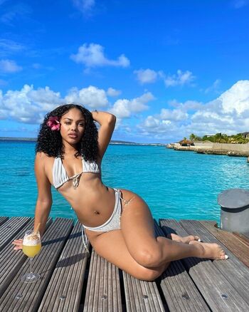Lainiaofficial page leaked private photo uncensored HD quality