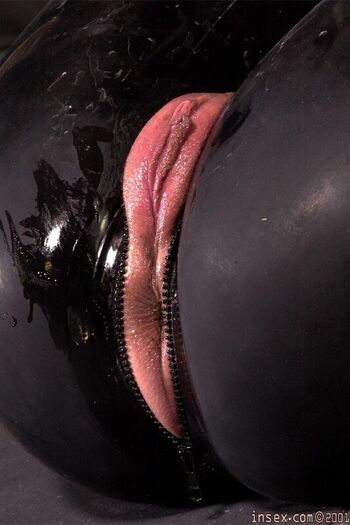 Latex fetish page leaked private photo uncensored HD quality
