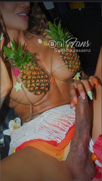 Laura saenz page leaked private photo uncensored HD quality