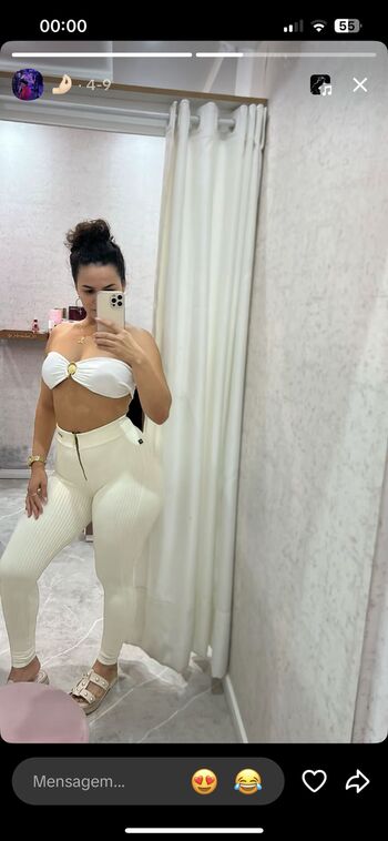 Lauratavora leaked private photo uncensored HD quality