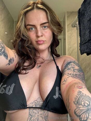 Layandkay leaked private photo uncensored HD quality