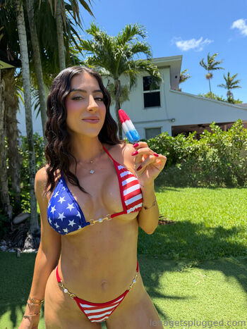 Lena the plug  page leaked private photo uncensored HD quality