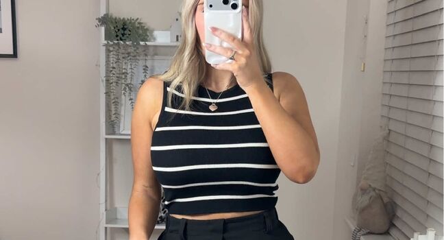 Lilymeganmay leaked private photo uncensored HD quality