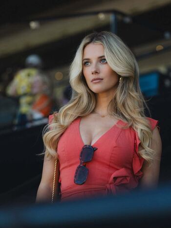 Lindsay brewer  page leaked private photo uncensored HD quality