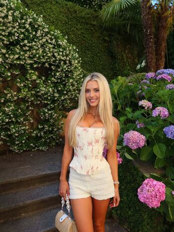Lindsay brewer leaked private photo uncensored HD quality
