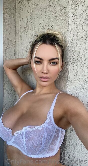 Lindsey pelas  page leaked private photo uncensored HD quality