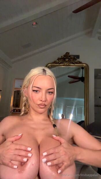 Lindsey pelas leaked private photo uncensored HD quality