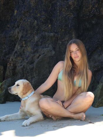 Llunaclark leaked private photo uncensored HD quality