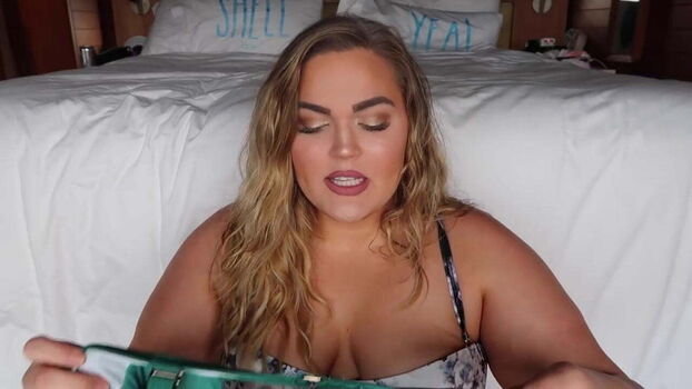 Loey lane leaked private photo uncensored HD quality