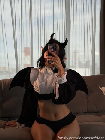 Loonassoftfeet  page leaked private photo uncensored HD quality