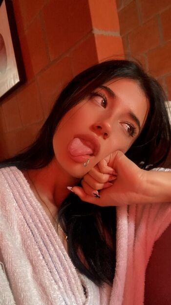 Luisa valencia page leaked private photo uncensored HD quality