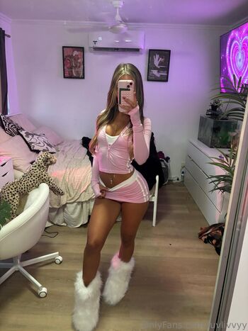 Luvlivvyy leaked private photo uncensored HD quality