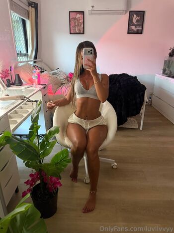 Luvlivvyy leaked private photo uncensored HD quality