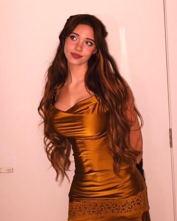 Lydiaviolet leaked private photo uncensored HD quality
