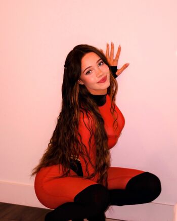 Lydiaviolet leaked private photo uncensored HD quality