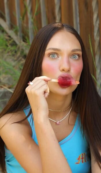 Maddie ziegler leaked private photo uncensored HD quality