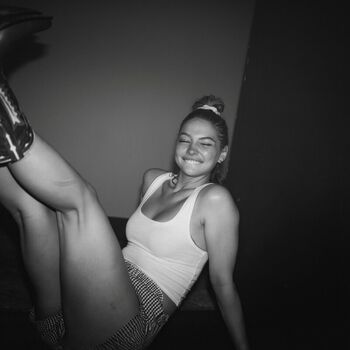 Madelyn cline leaked private photo uncensored HD quality