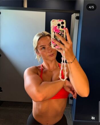 Maisieellenfitness leaked private photo uncensored HD quality