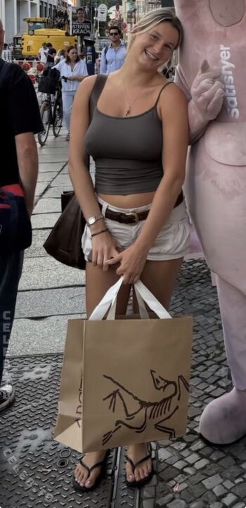 Majaaleonie page leaked private photo uncensored HD quality