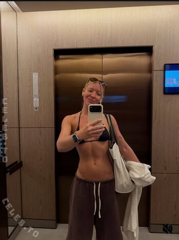 Majaaleonie leaked private photo uncensored HD quality