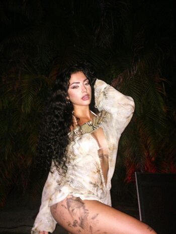 Malu trevejo  page leaked private photo uncensored HD quality