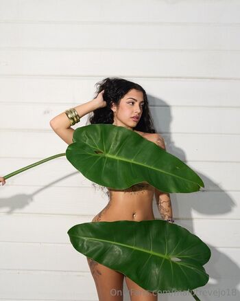 Malu trevejo  page leaked private photo uncensored HD quality