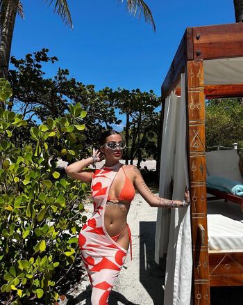 Malu trevejo  page leaked private photo uncensored HD quality
